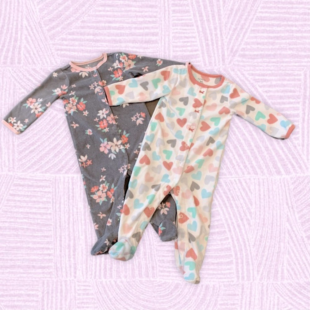 Used Good Carter’s baby girl fleece pijama set 9M